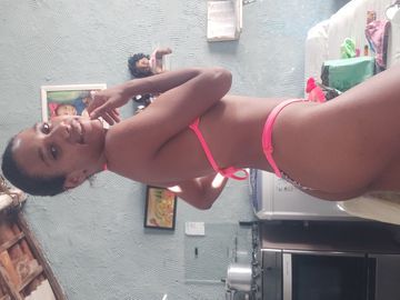 Venha ter momentos de prazer com a moreninha mais procurada de Recife cheia de tezao pra da a vc estilo namoradinha safadinha vamos goza juntinhos vida bem putinha 