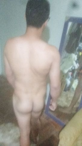 Moreno gostoso cheio de tesão 